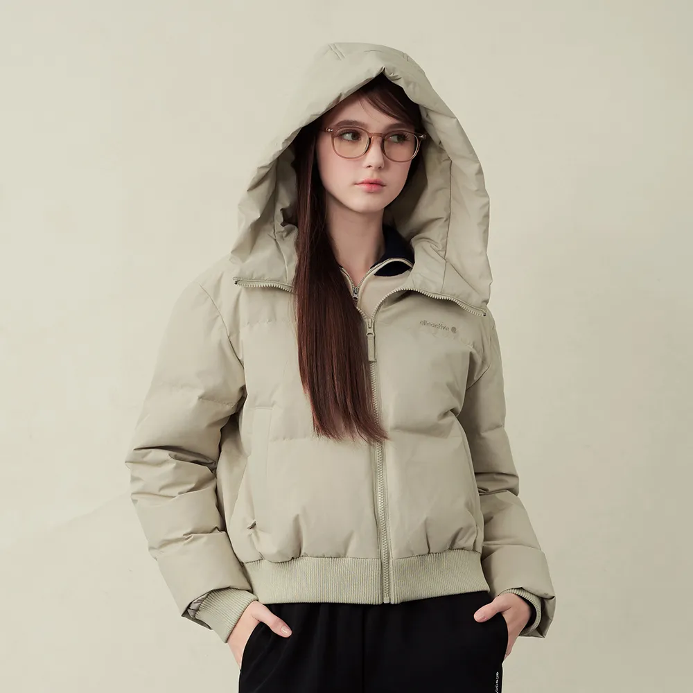 【ELLE ACTIVE】女款 輕盈保暖防潑水高領羽絨外套-卡其色(EA25A2W6703-82)