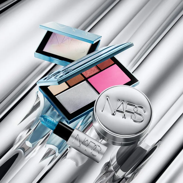 【NARS】官方直營 裸光幻彩蜜粉餅ETERNAL SNOW (冰雪幻境版)(定妝/小白餅/蜜粉餅/新品上市/雙11限定)