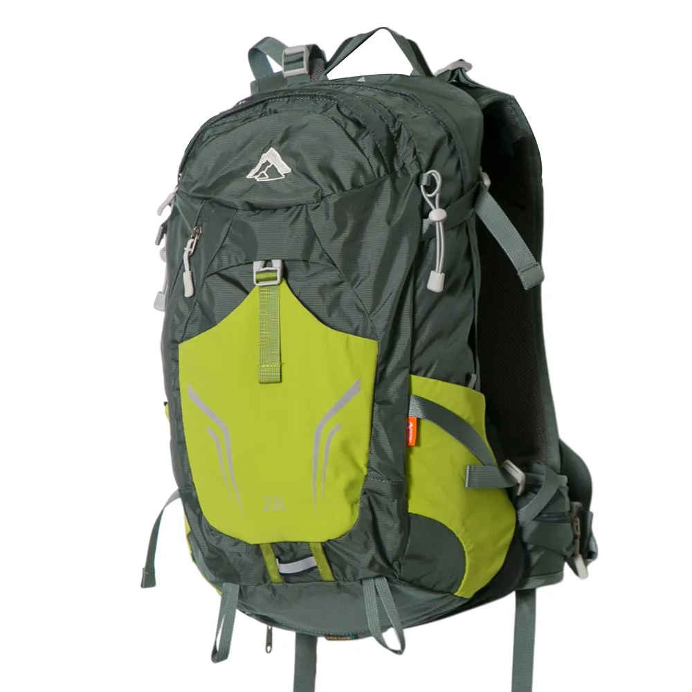 【PolarStar 桃源戶外】透氣健行背包23L『三色』P26750 露營.戶外.旅遊.自助旅行.登山背包.後背包.肩背包