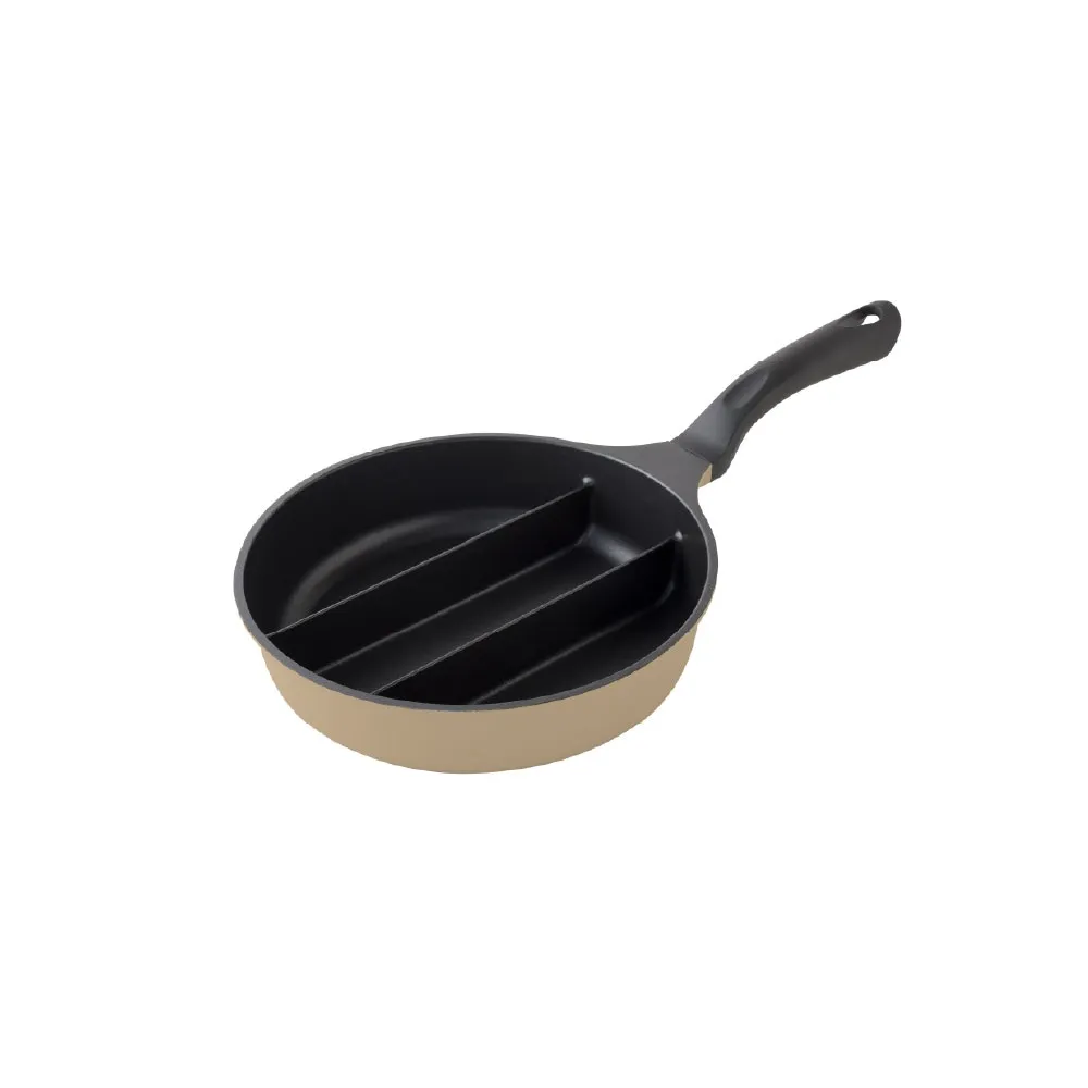 【Arnest】日本Arnest 三格不沾料理煎鍋20cm(奶茶色/瓦斯爐/電磁爐可用款)