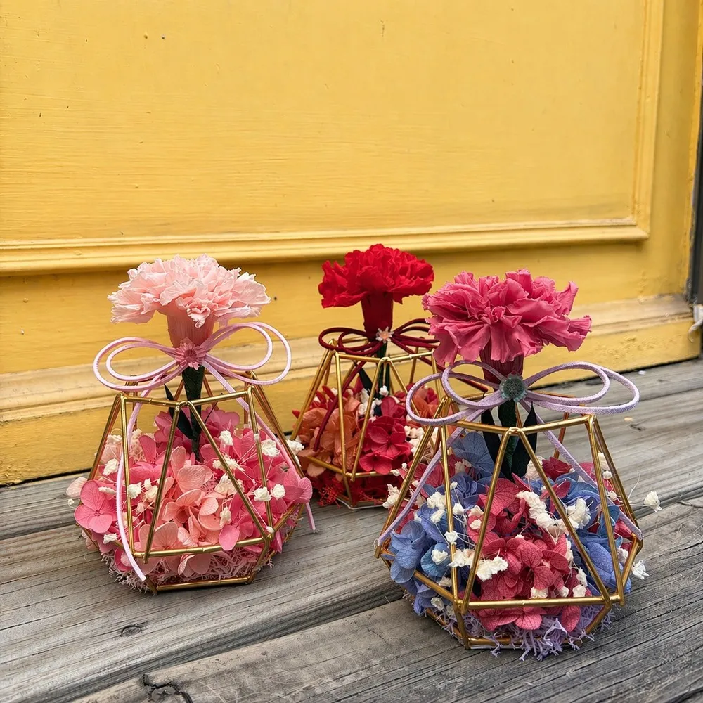 【OSTARA FLORIST 奧斯塔拉花藝】法式幾何-康乃馨永生花花禮 (女性長輩、母親節、節日、布置)