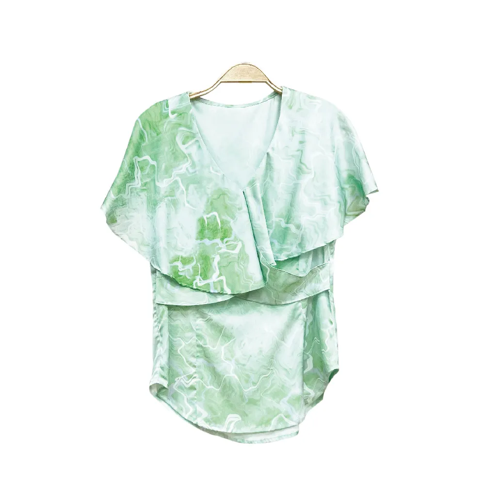 【AVVJOY 艾薇卓爾】荷葉邊印花無袖連襯衫(襯 上衣 短袖 襯衫 女襯 女襯衫 短袖襯衫 CLA0470TP)