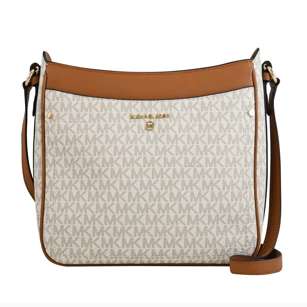 【Michael Kors】Jet Set Charm 經典MK印花前後雙口袋斜背包(白/咖邊)