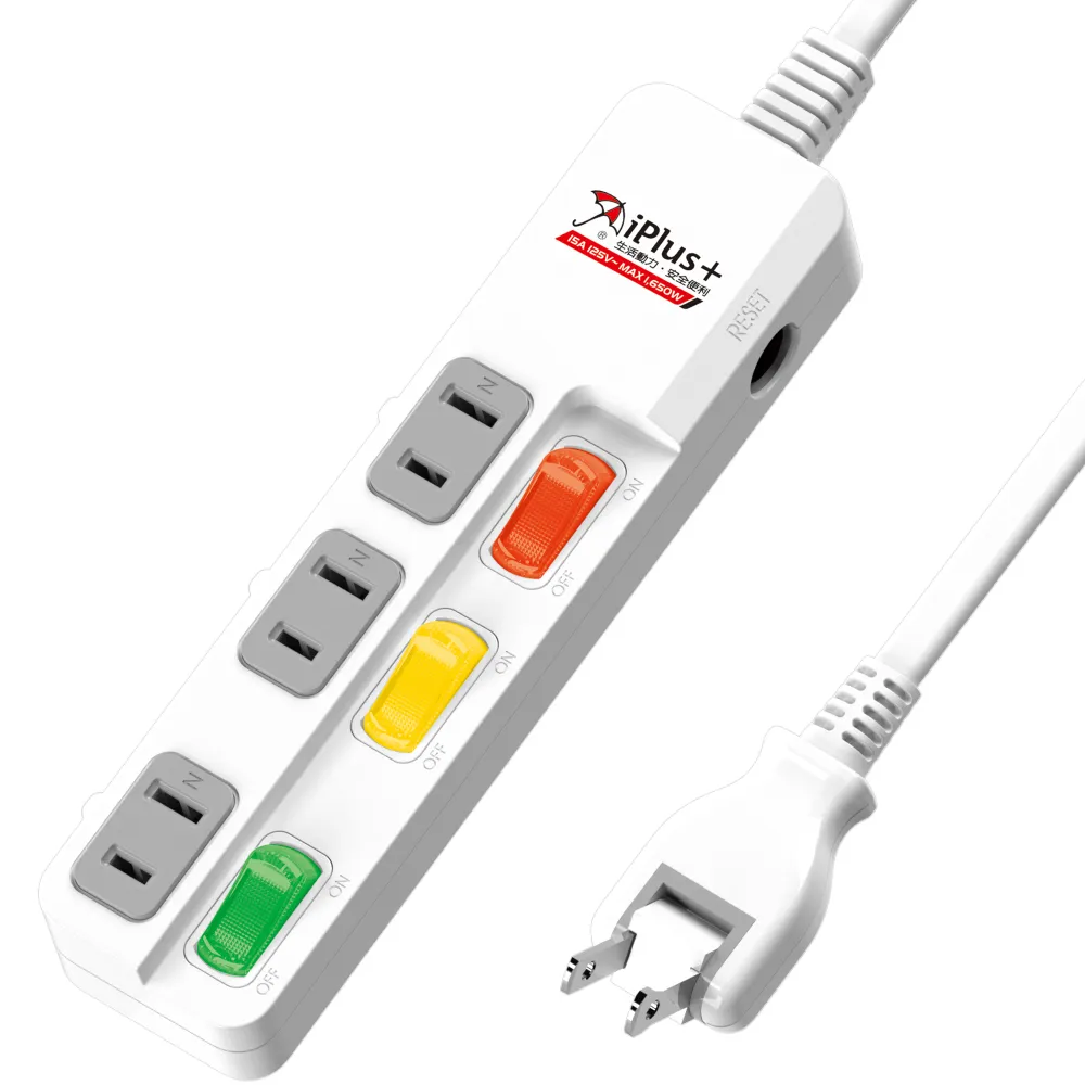 【iPlus+ 保護傘】3切3座防火抗雷擊180度插頭延長線1.8m(PU-2335.台灣製)