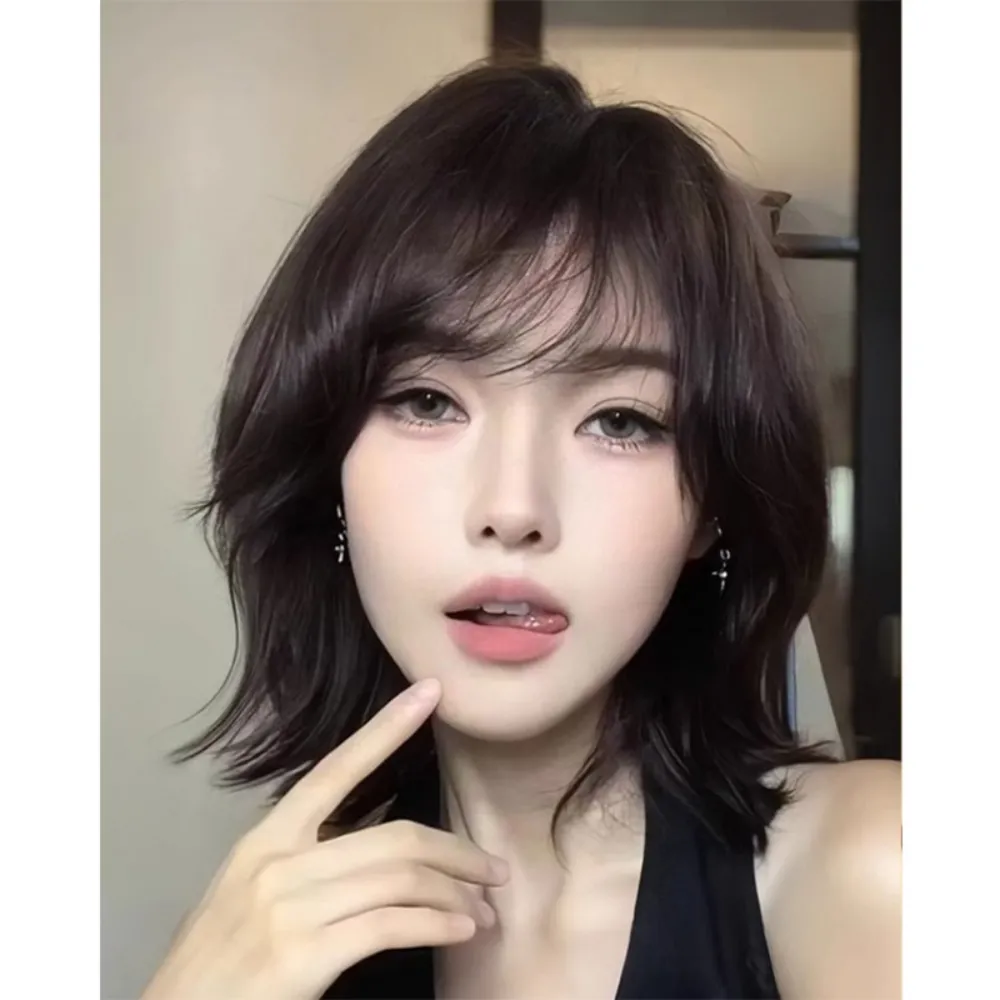 【巴黎精品】短假髮捲髮整頂假髮(自然分縫減齡微捲女假髮n1ji34)