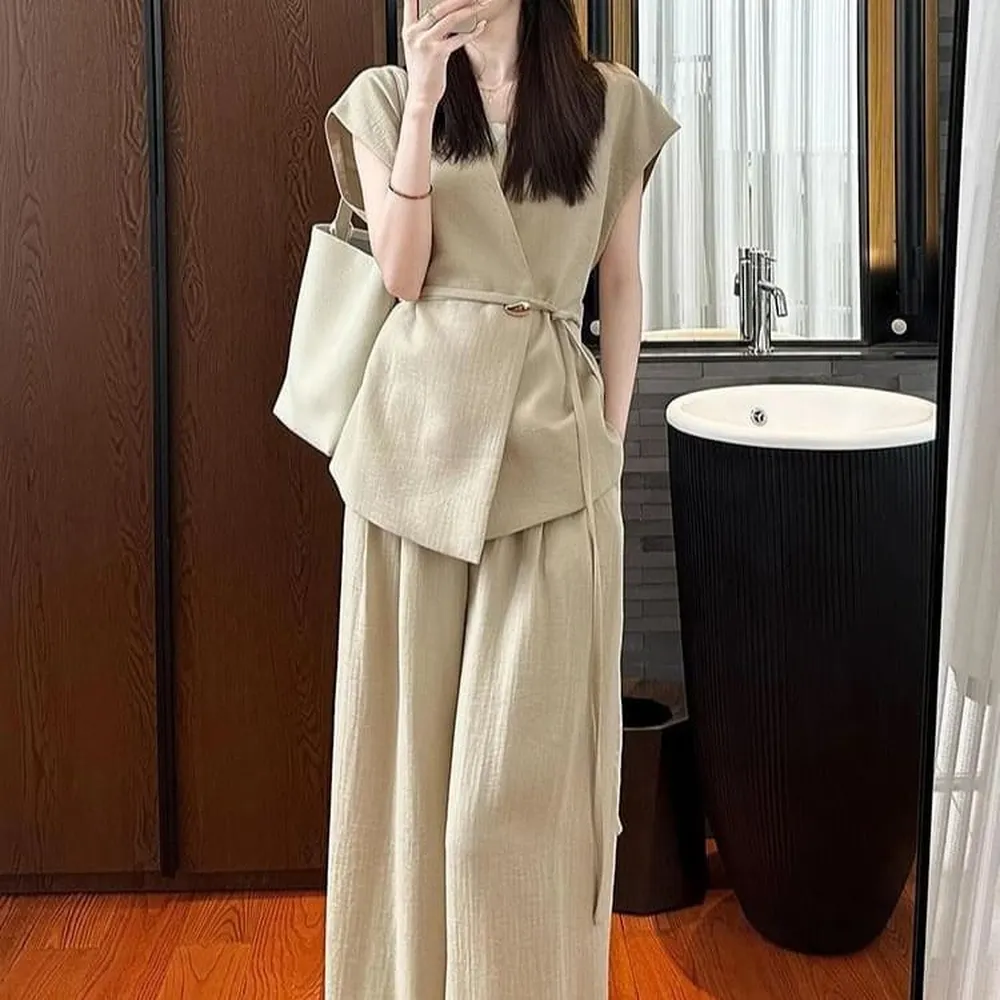 【MU YI YANG 慕衣洋】極簡風無袖套裝
