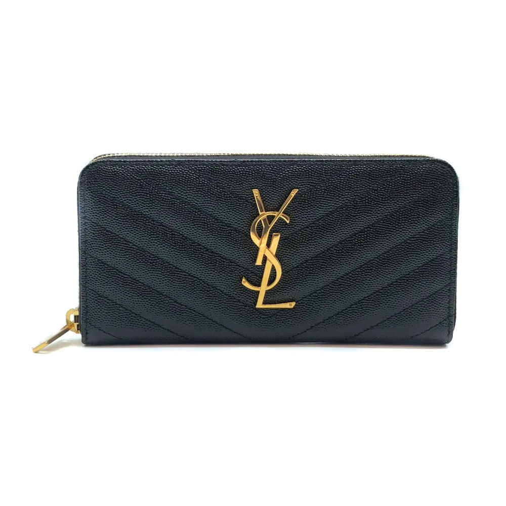 【YSL】Monogram系列 V字縫線魚子醬牛皮金logo拉鍊長夾(358094-黑)