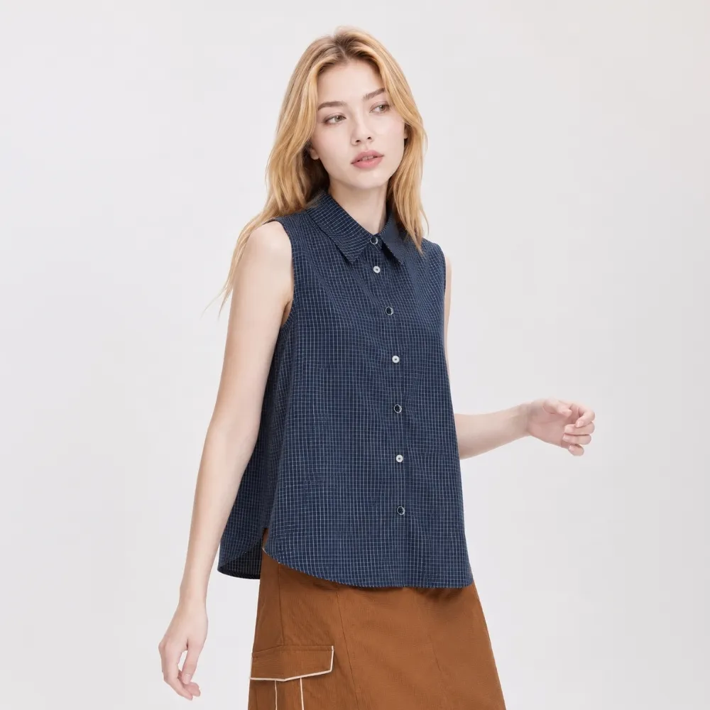 【ILEY 伊蕾】小格紋棉質襯衫領背心(深藍；M-XL；1263693003)